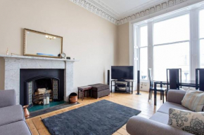 ALTIDO 2bed flat in Edinburgh heart